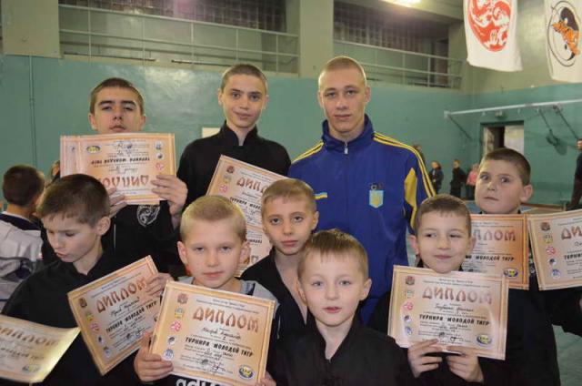2014_turnir_molodoy_tigr_kikboksing_wpka_lisichansk_10.jpg