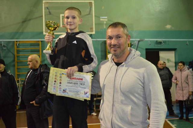 2016 noyab sportivnye igry edinoborstv molodoy tigr severodoneck gun-fu serbin 15